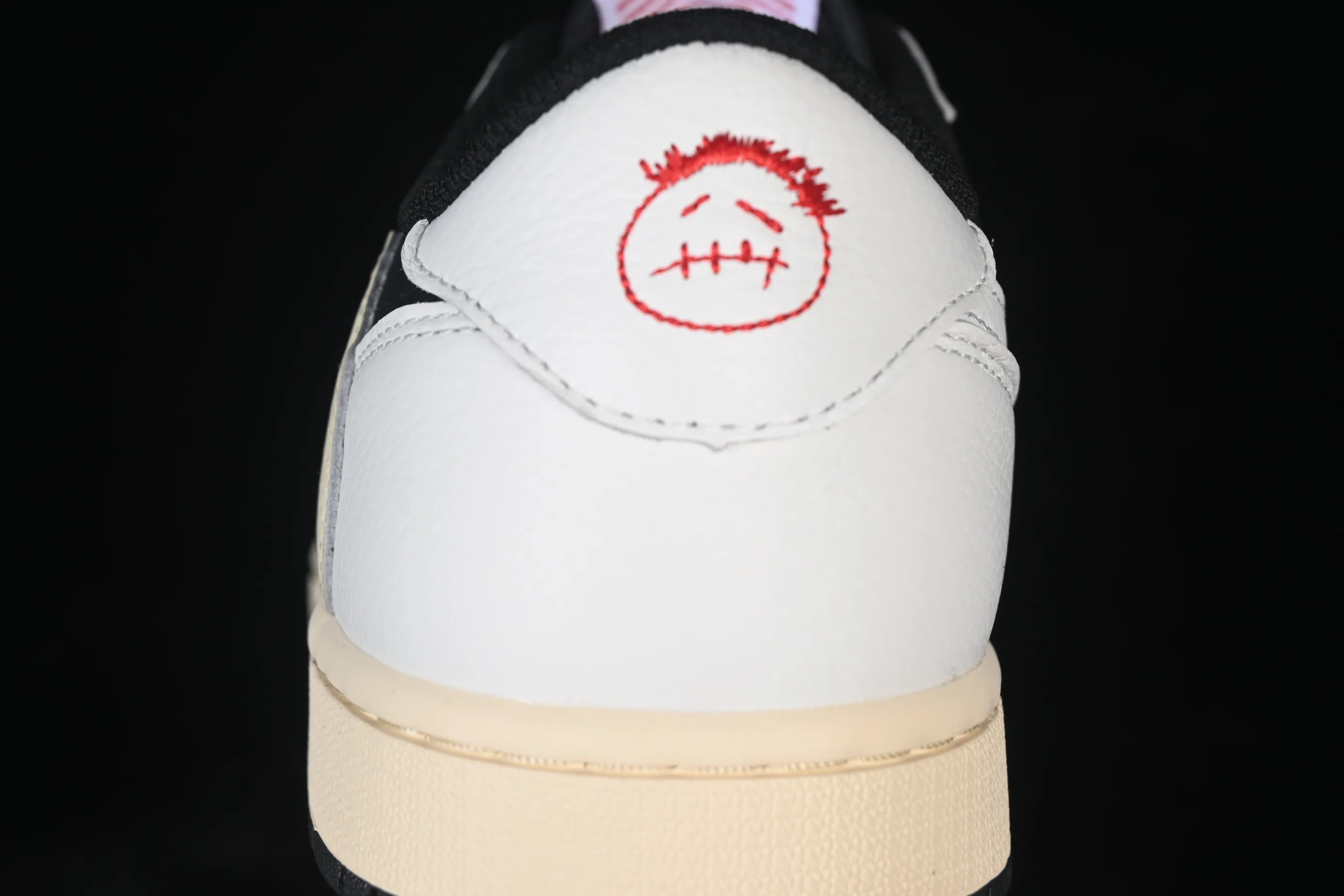 All Categories Air Jordan Jordan Series Basketball Shoes Air Jordan 1 Low Travis Scott x Air Jordan 1 Low OG AJ1 Joe 1 Joint Overhead XZ6868-001
